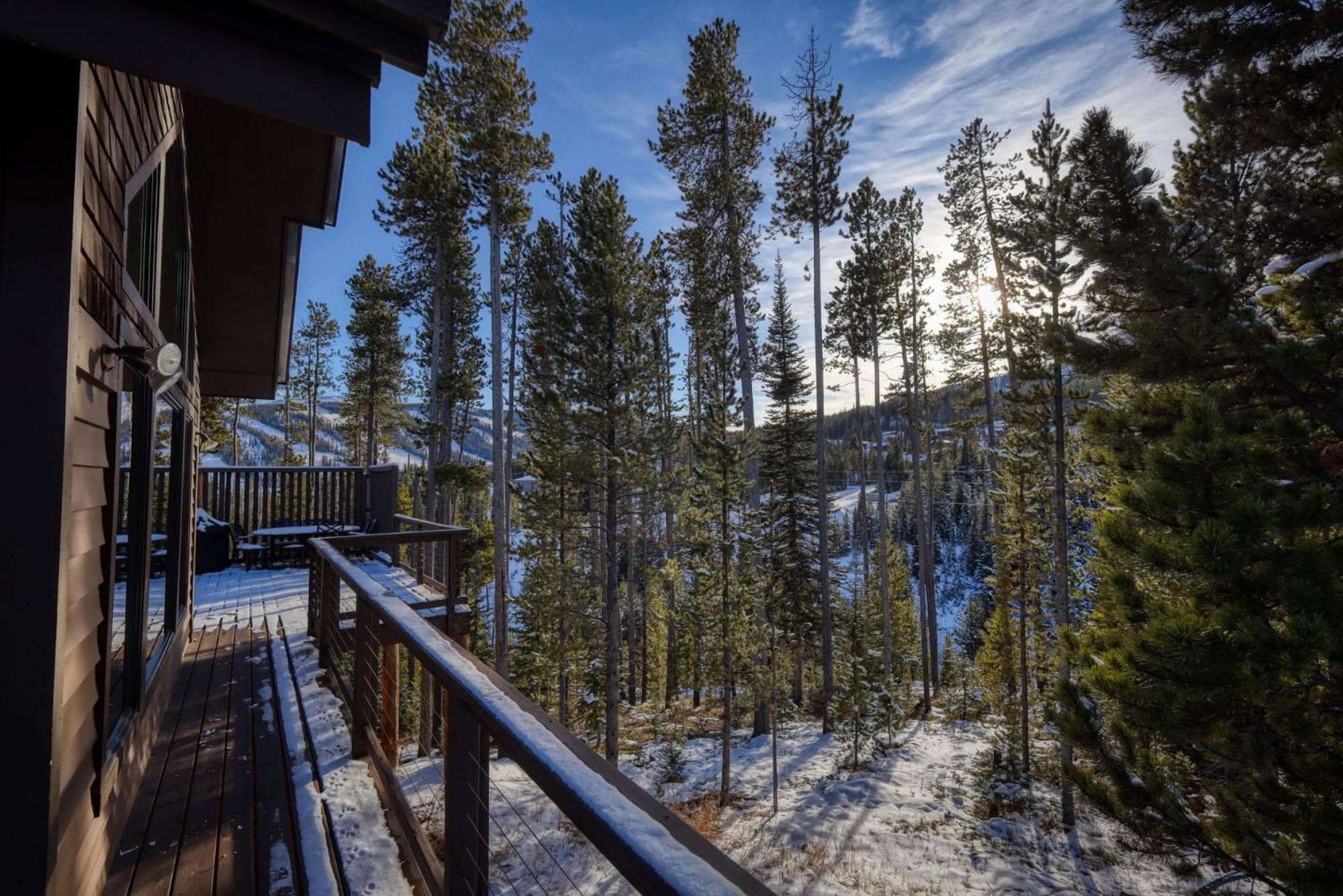 Rising Bull Lodge Big Sky Buitenkant foto